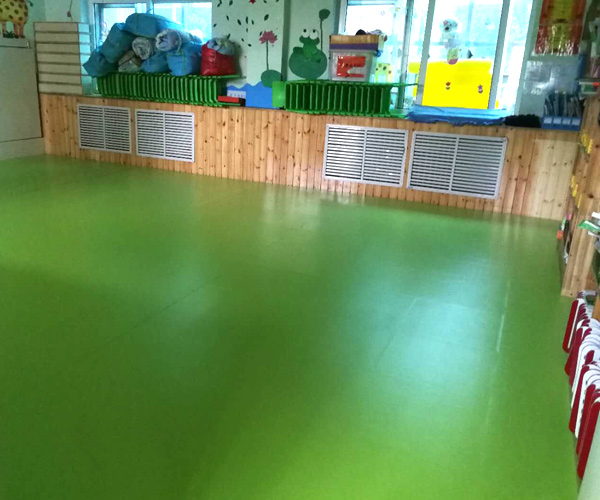 承接瑪多縣幼兒園塑膠地板/跑道廠家定制批發