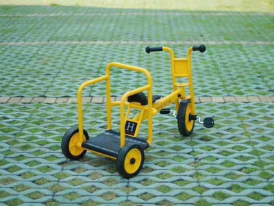 承接同德县幼儿园童车厂家定制批发