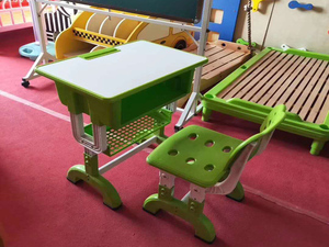 承接杂多县幼儿园桌椅厂家定制批发