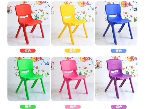 幼儿彩色椅子