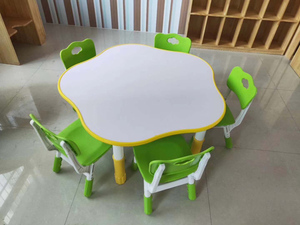 承接称多县幼儿园桌椅厂家定制批发