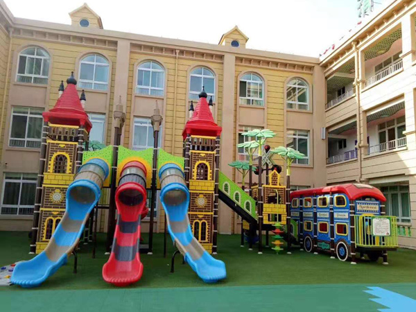 承接高台县组合滑梯厂家批发