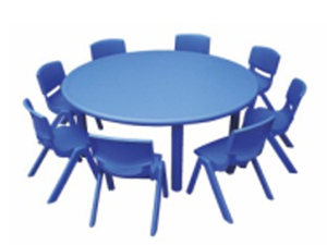 塑料八人桌椅